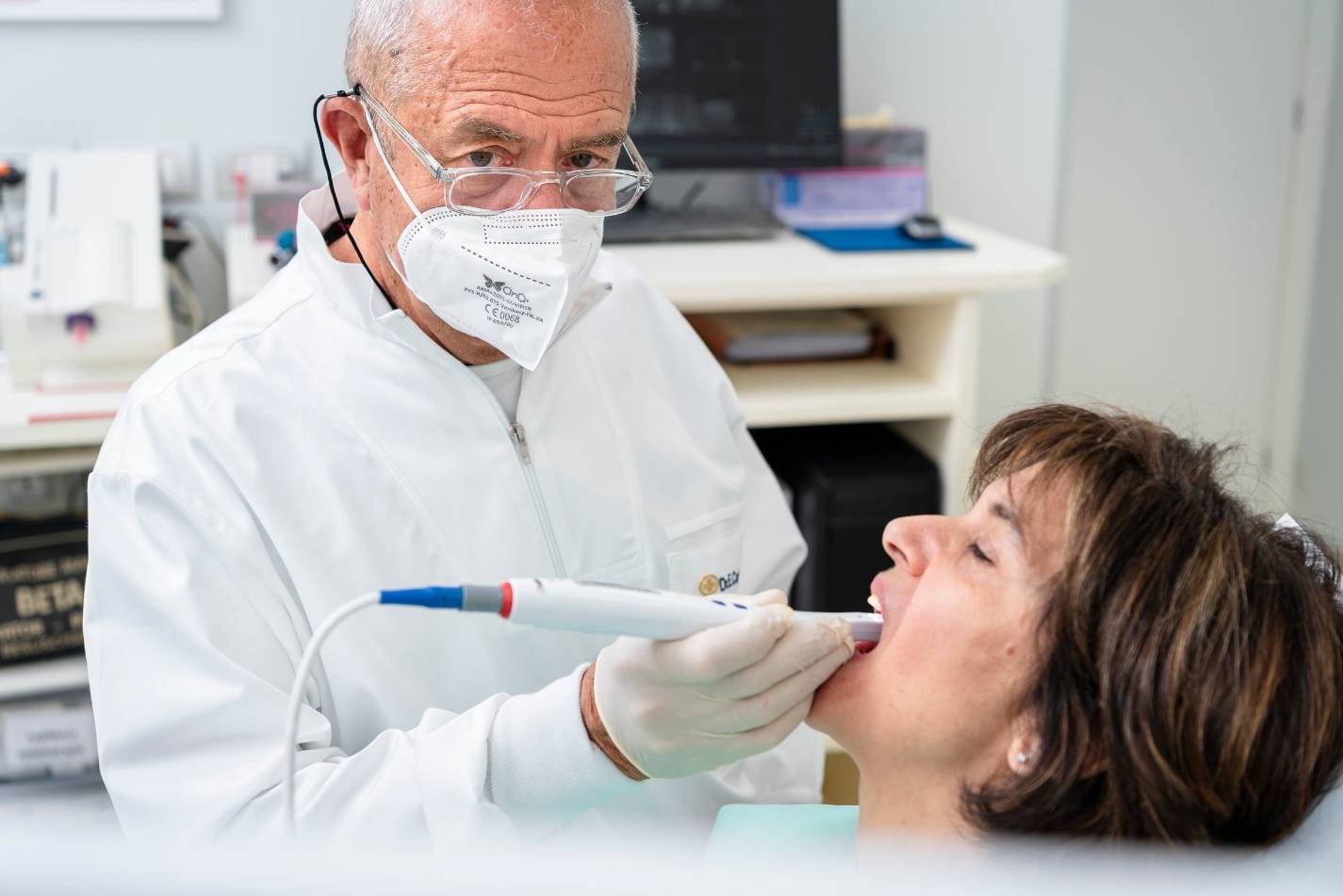 Cosa sono le faccette dentali e perché sceglierle per un sorriso perfetto 1 cosa sono le faccette dentali